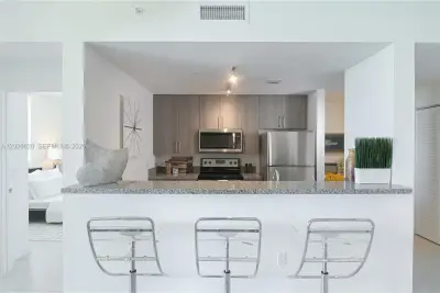 514 SW 22nd Ave #412, Miami: photo 1 of 22