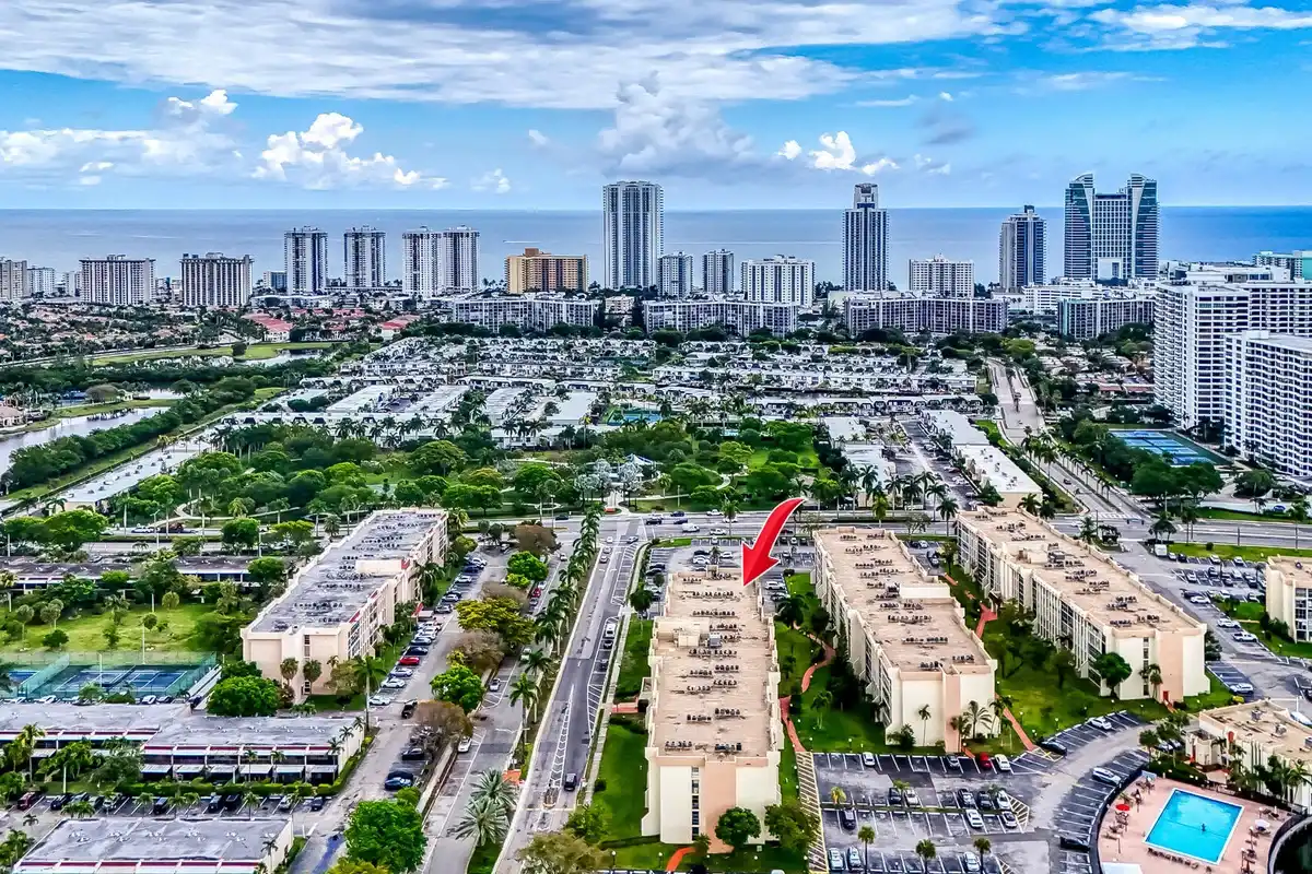 2000 Atlantic Shores Blvd #410, Hallandale Beach: photo 1 of 53