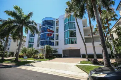 301 Hendricks Isle #7, Fort Lauderdale: photo 1 of 45