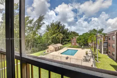 7020 Nova Dr #308D, Davie: photo 1 of 22
