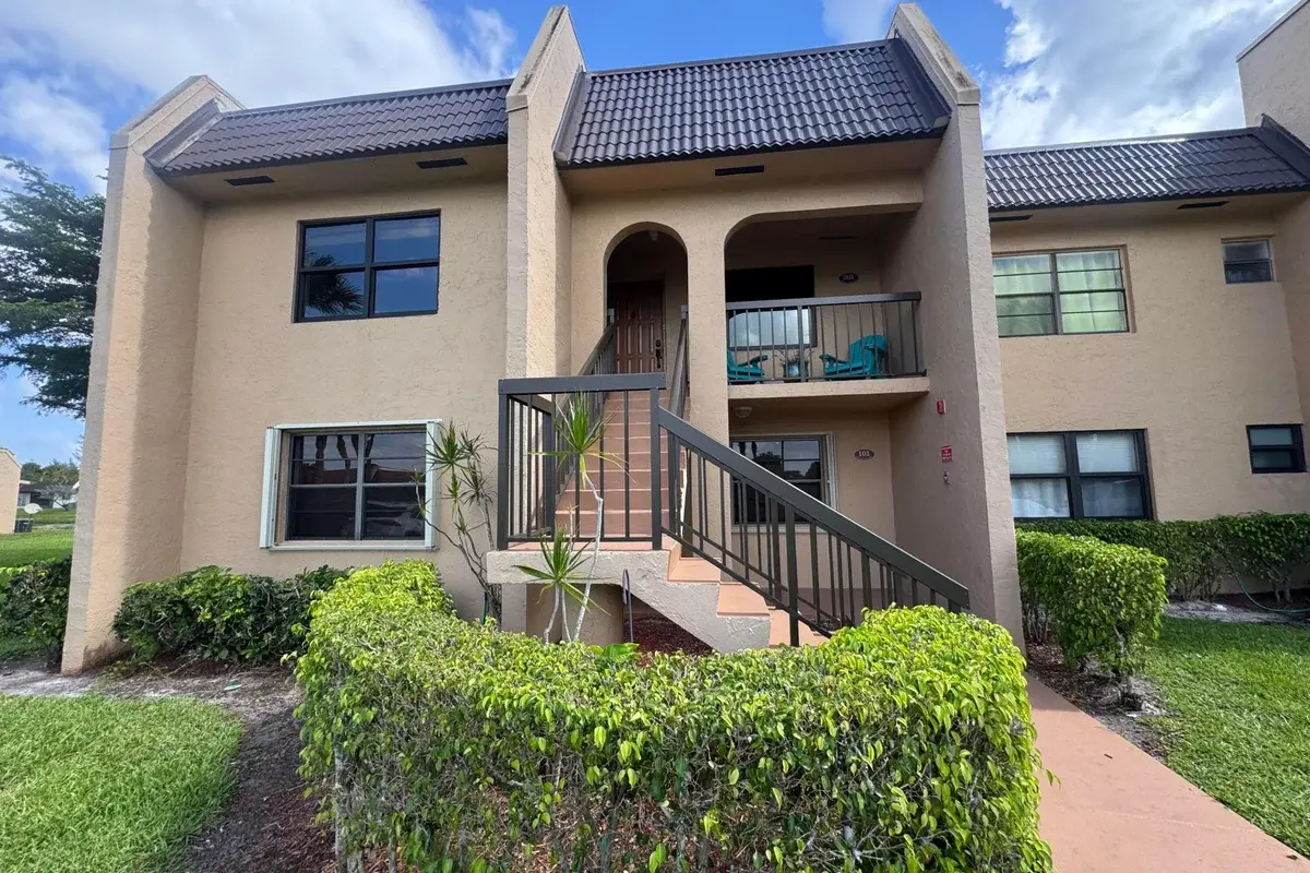 130 Lake Nancy Dr #101, West Palm Beach: photo 1 of 45
