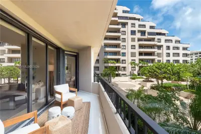 251 Crandon Blvd #227, Key Biscayne: photo 1 of 12