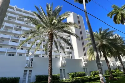 511 Bayshore Dr #405, Fort Lauderdale: photo 1 of 18