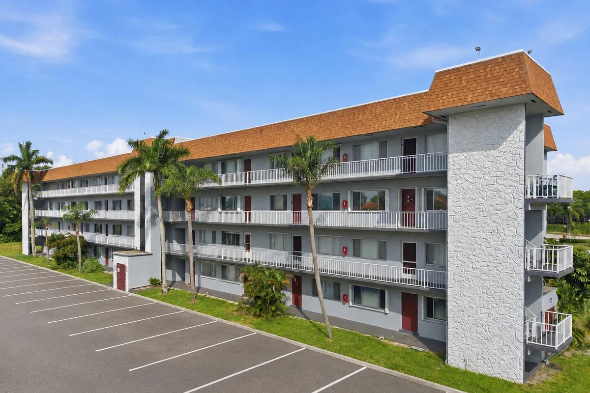 6289 Lear Dr #206, Lake Worth: photo 1 of 22
