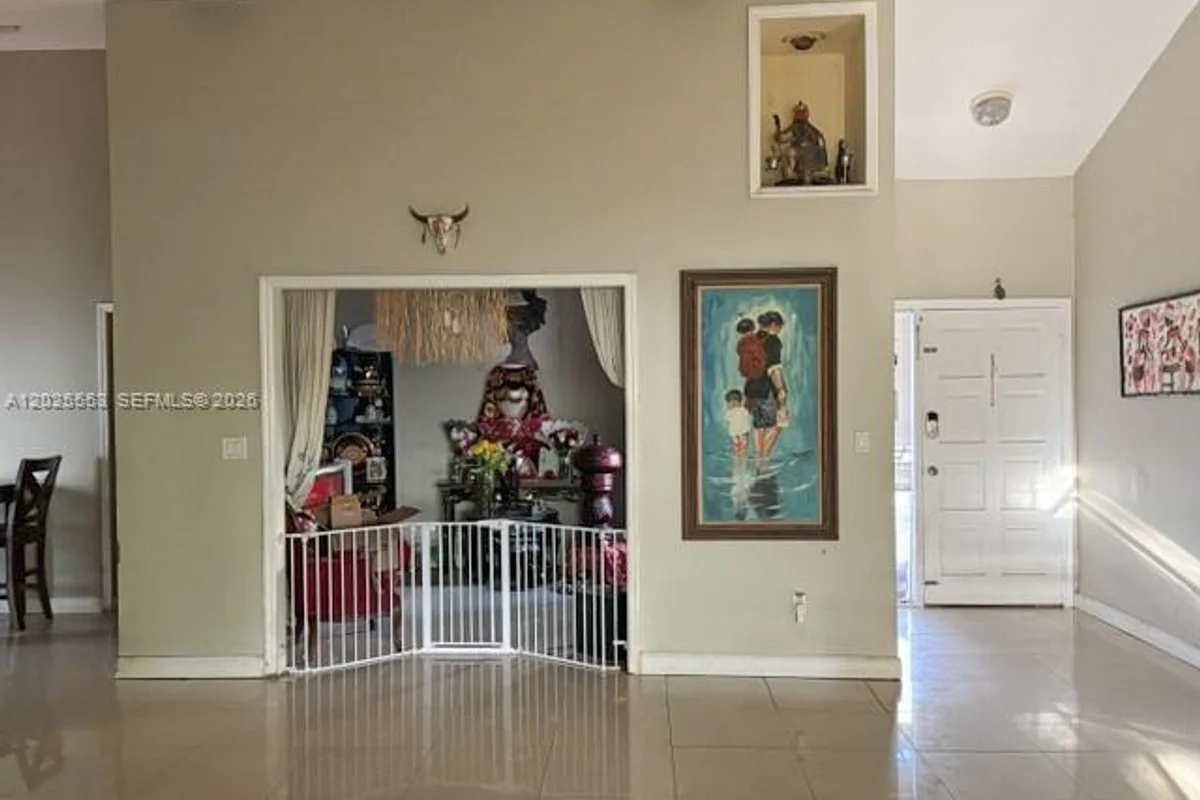 21705 SW 99th Ave, Cutler Bay: photo 1 of 7