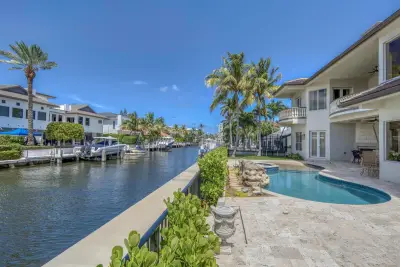 945 Cypress Dr, Delray Beach: photo 1 of 86