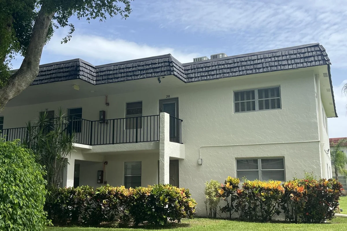 23 Abbey Ln #208, Delray Beach: photo 1 of 1