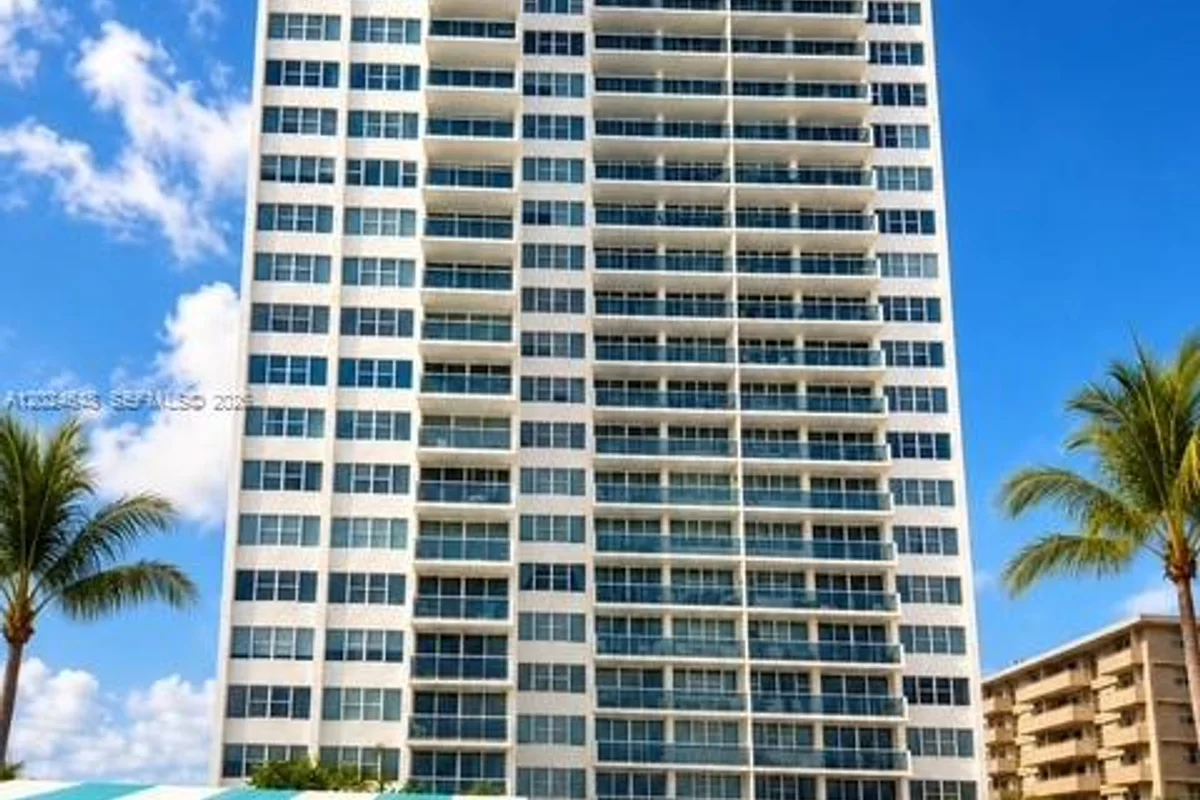 3140 S Ocean Dr #1705, Hallandale Beach: photo 1 of 38