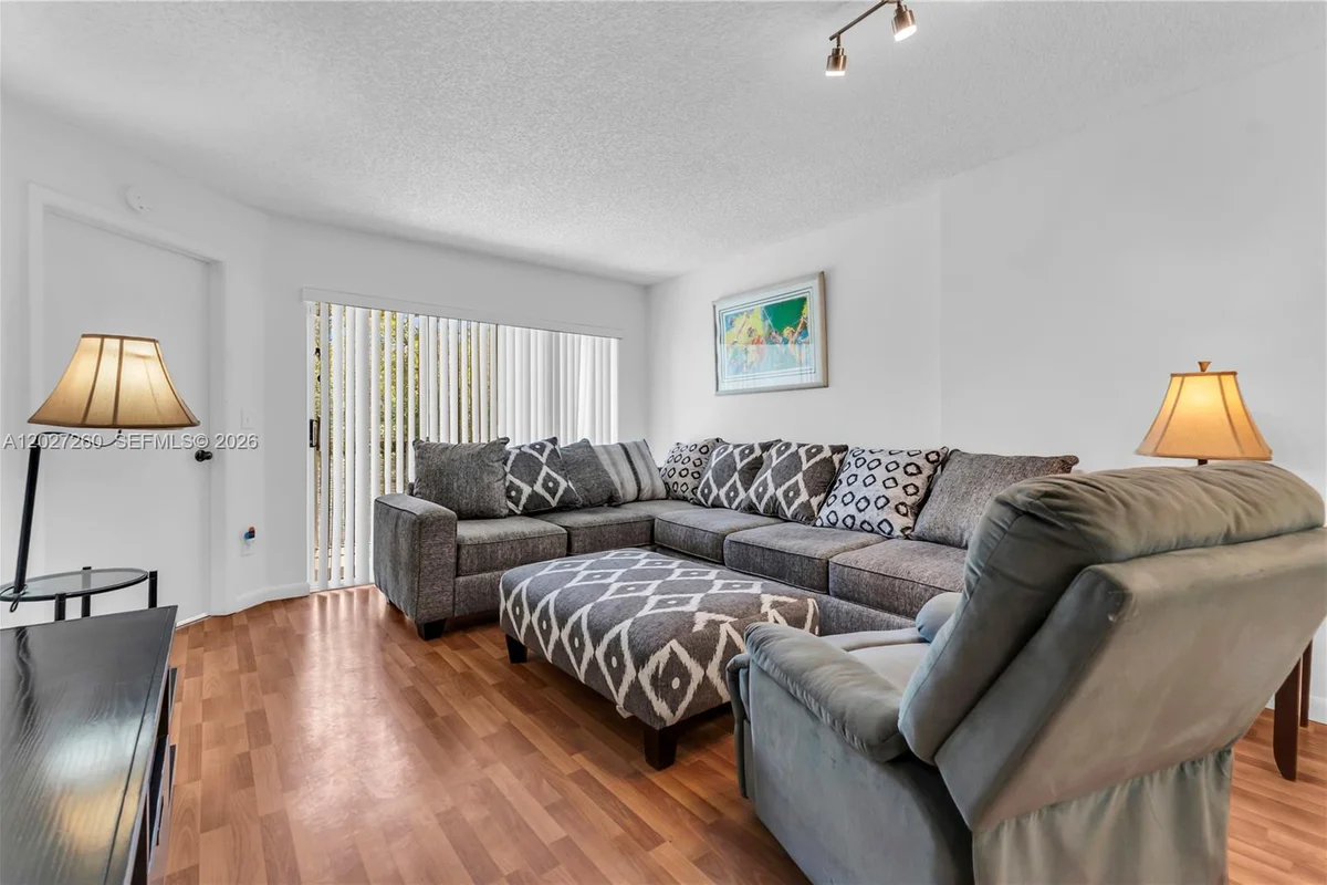 9511 Weldon Cir #G308, Tamarac: photo 1 of 41