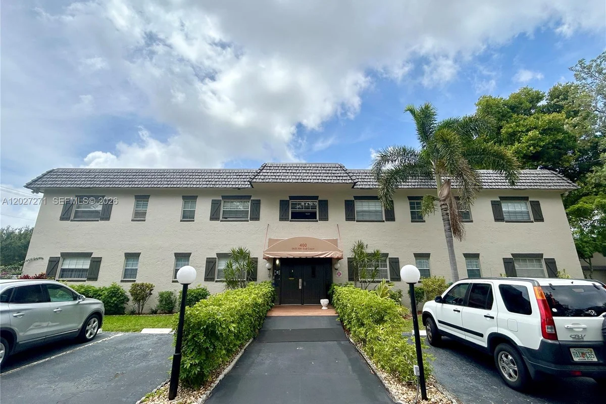 5621 SW 2nd Ct #101, Margate: photo 1 of 15