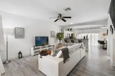 1543 Westchester Ave, Wellington: photo 1 of 13