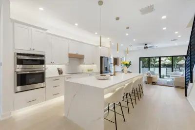 509 SW 11th St, Fort Lauderdale: photo 1 of 64