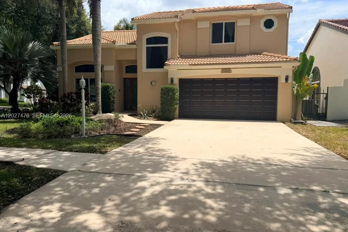 10202 Caracas St, Cooper City: photo 1 of 41