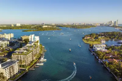 10141 Bay Harbor Dr #301, Miami: photo 1 of 12