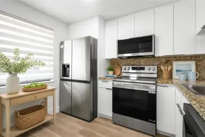 10130 Sunrise Lakes Blvd #210, Sunrise: photo 1 of 53