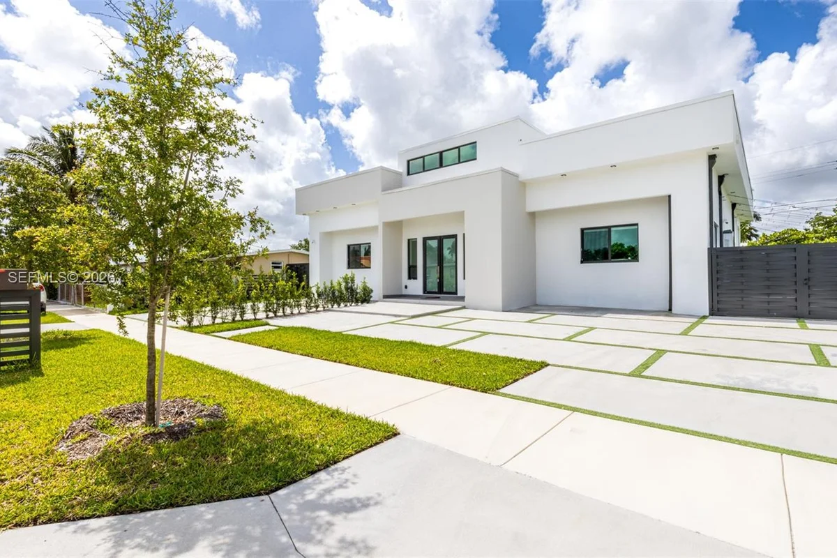 11450 SW 59th Ter, Miami: photo 1 of 36