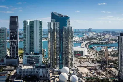 851 NE 1st Ave #1109, Miami: photo 1 of 1