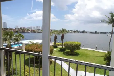 3010 Marcos Dr #R314, Aventura: photo 1 of 82
