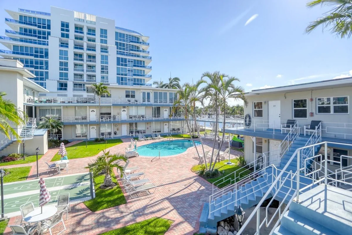 741 Bayshore Dr #32n, Fort Lauderdale: photo 1 of 16