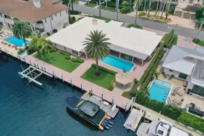 163 Nurmi Dr, Fort Lauderdale: photo 1 of 83