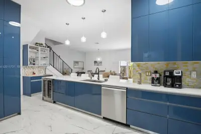 2949 SW 18th Ter, Fort Lauderdale: photo 1 of 24