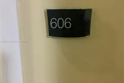 Condo in Hallandale Beach: photo 1 of 12