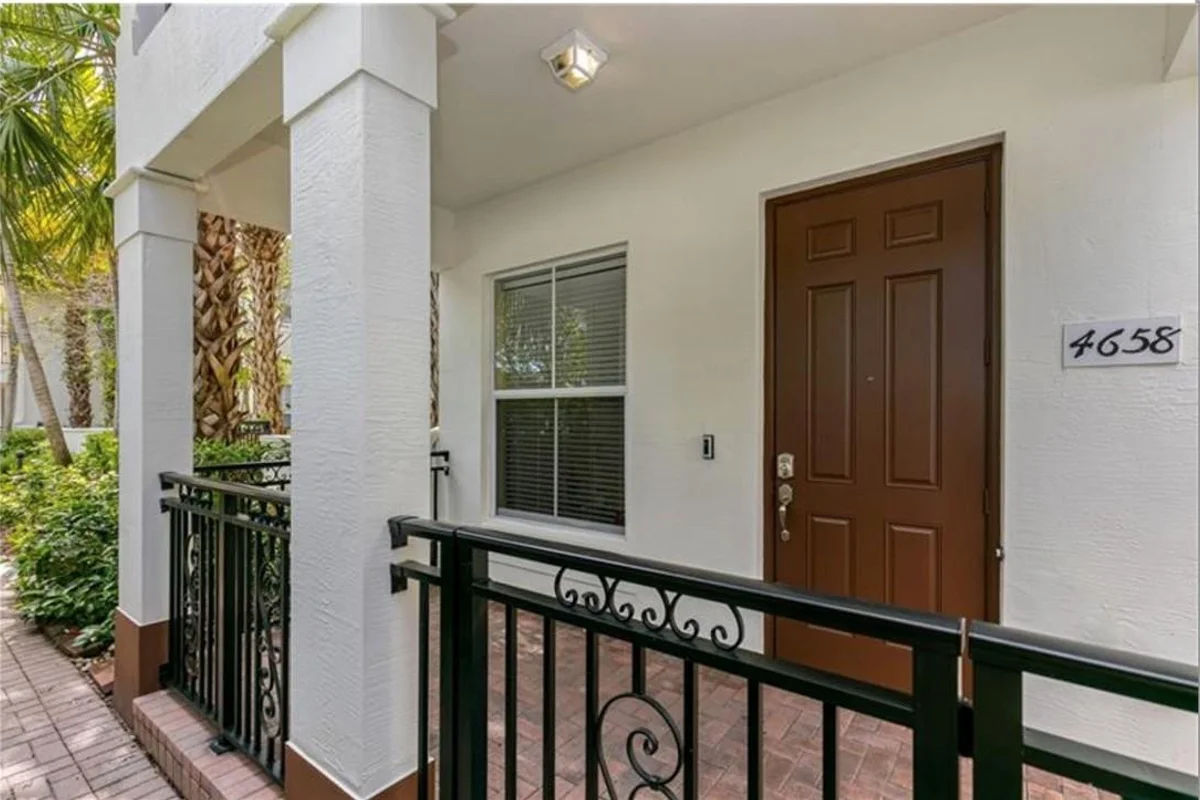 4658 Monarch Way, Coconut Creek: photo 1 of 35