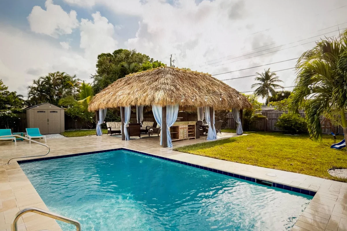9507 Bellewood St, Palm Beach Gardens: photo 1 of 35