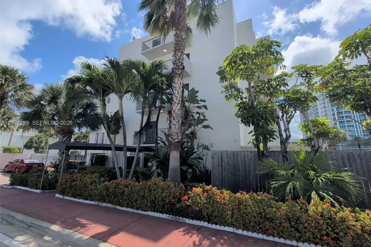 6545 Indian Creek Dr #208, Miami Beach: photo 1 of 4