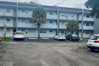 8351 Sands Point Blvd #A208, Tamarac: photo 1 of 15