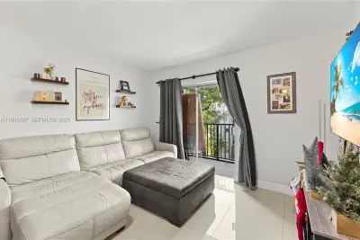 7501 NW 16th St #3303, Plantation: photo 1 of 23