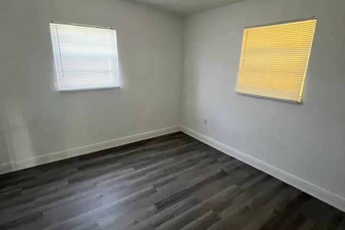 3150 NW 3rd St, Lauderhill: photo 1 of 6