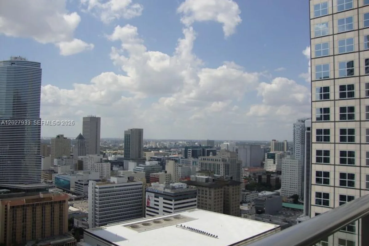 300 S Biscayne Blvd #T-2909, Miami: photo 1 of 13