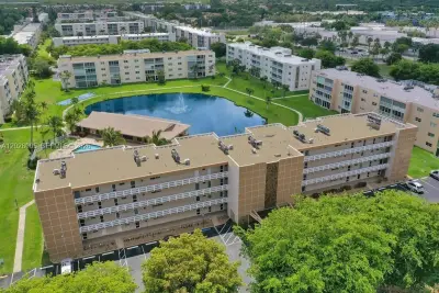 1025 SE 2nd Ave #208, Dania Beach: photo 1 of 35