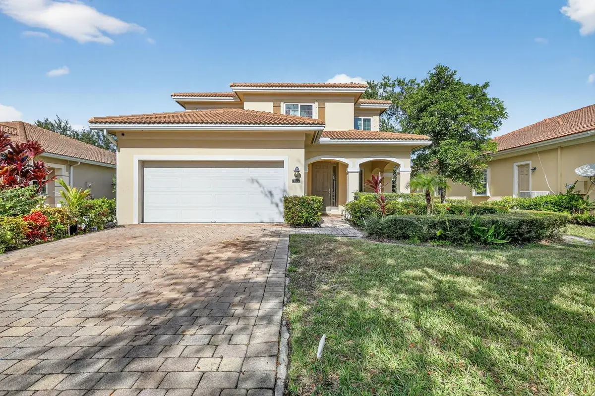 6720 Osage Cir, Greenacres: photo 1 of 54