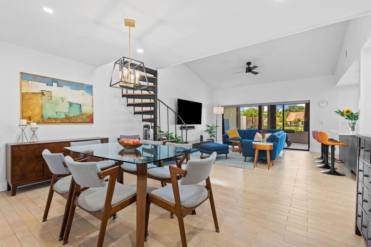 305 SW 28th Ave, Delray Beach: photo 1 of 33
