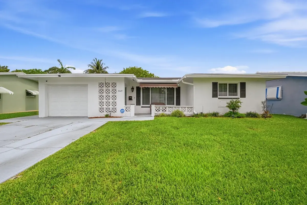 4629 NW 45th Ct, Tamarac: photo 1 of 48