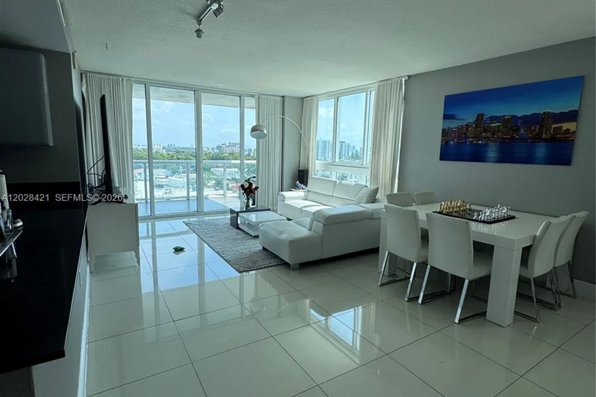 1861 S River Dr #906, Miami: photo 1 of 20