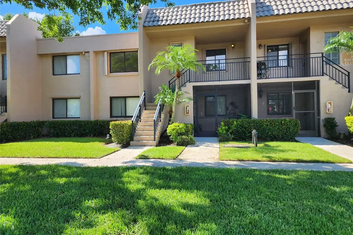 390 Racquet Club Rd #204, Weston: photo 1 of 9