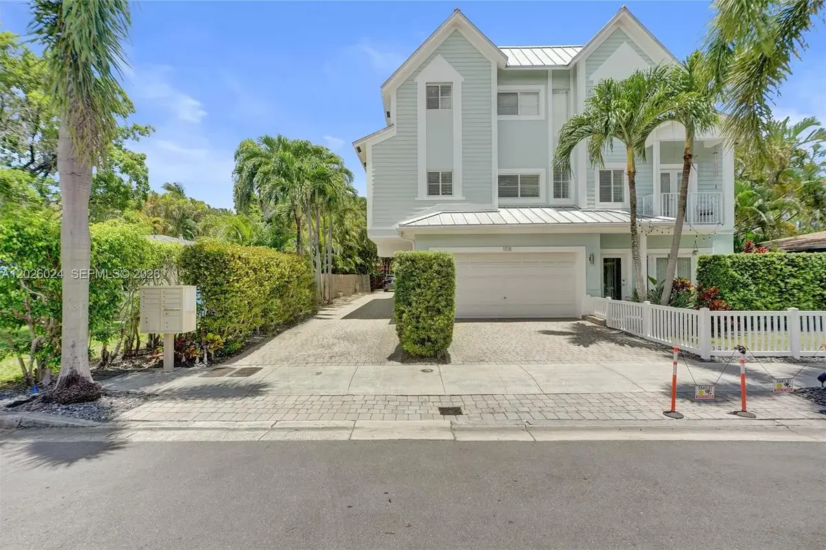 1112 NE 17th Way, Fort Lauderdale: photo 1 of 24