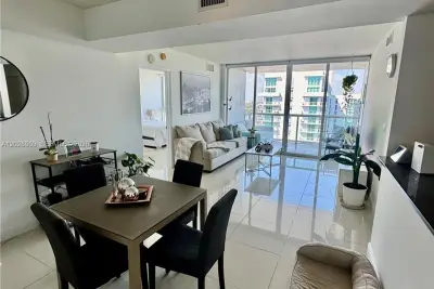 1861 S River Dr #2201, Miami: photo 1 of 19