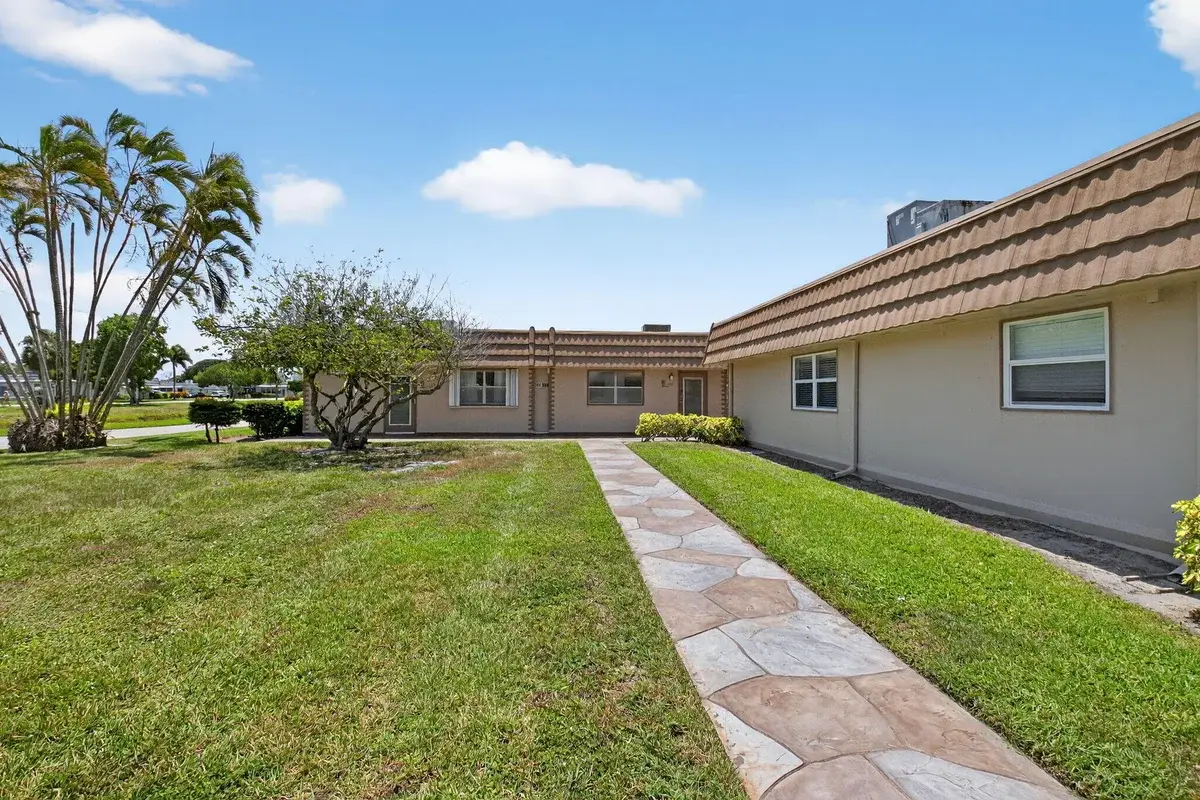 360 Seville I #O, Delray Beach: photo 1 of 30