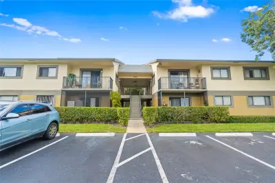 567 Trace Cir #104, Deerfield Beach: photo 1 of 20