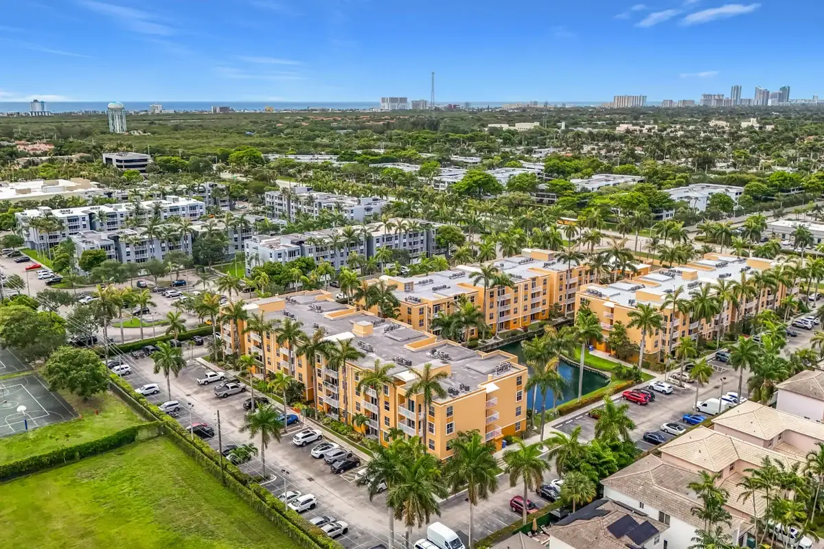 1341 SE 3rd Ave #210, Dania Beach: photo 1 of 48