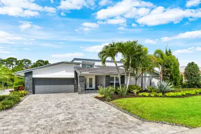 632 Lakewoode Cir W, Delray Beach: photo 1 of 47