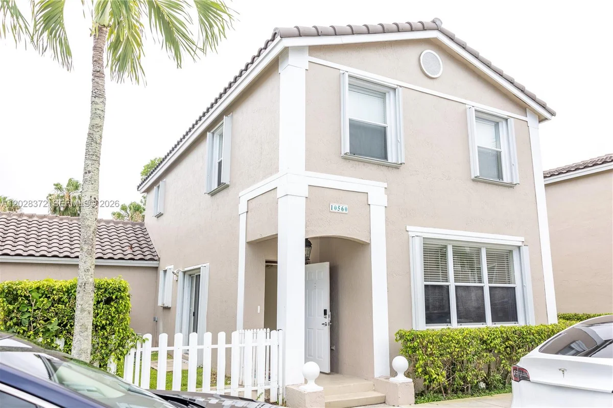 10560 NW 57th Ct, Coral Springs: photo 1 of 41