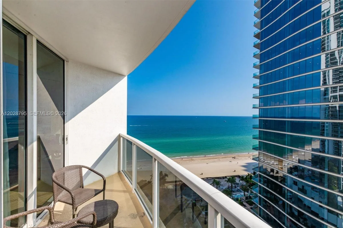 18001 Collins Ave #1414, Sunny Isles Beach: photo 1 of 31