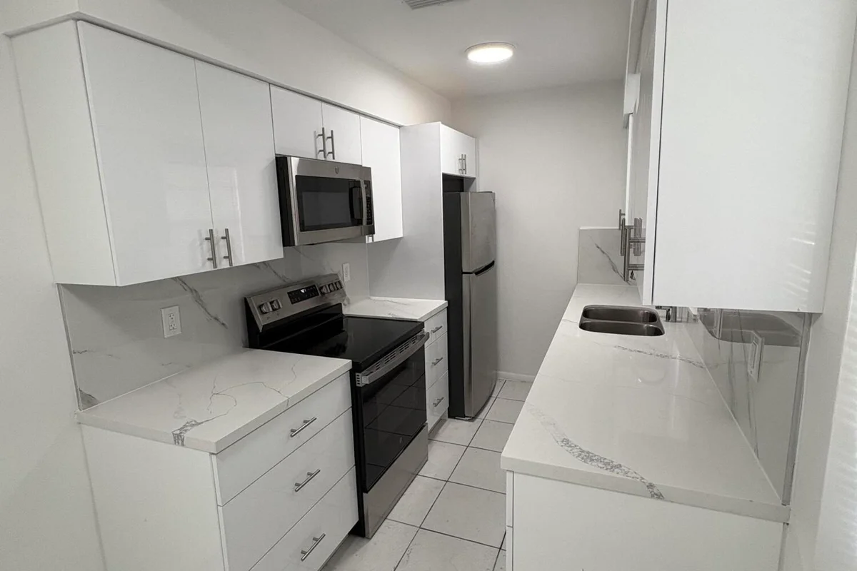 4031 NW 30th Ter #1, Lauderdale Lakes: photo 1 of 12