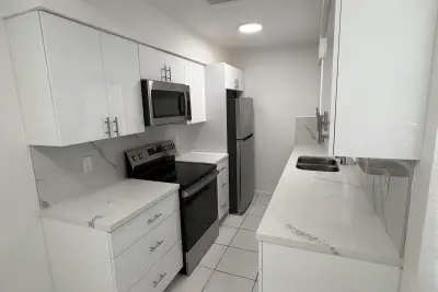 4031 NW 30th Ter #1, Lauderdale Lakes: photo 1 of 12