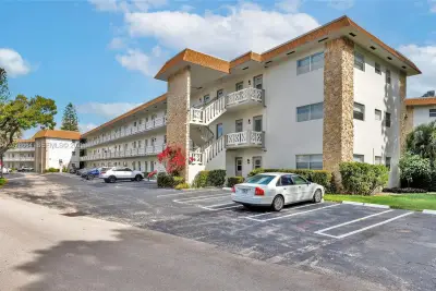 4805 NW 35th St #416, Lauderdale Lakes: photo 1 of 42